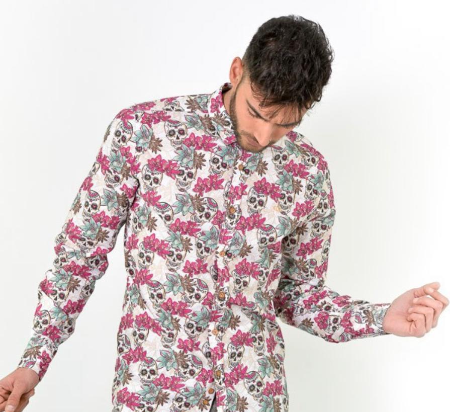 Camisa Montesco calavera flor morada
